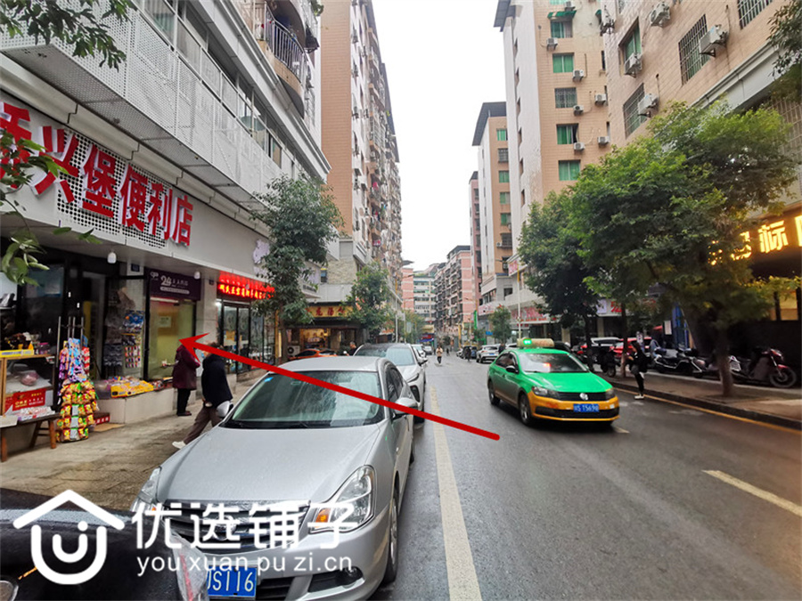 南外阳光耍都15平旺铺出租