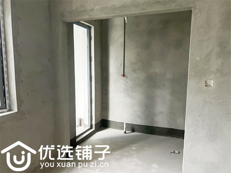 北外高家坝108平商业房出租(1.2万一年)
