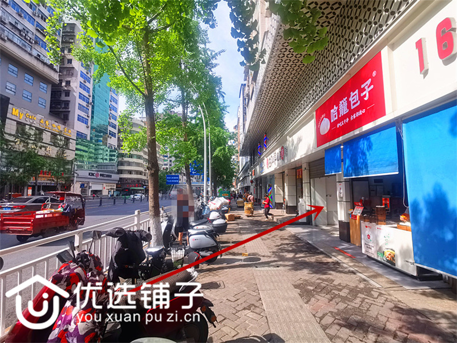 市内华阳酒店对面50平旺铺出租