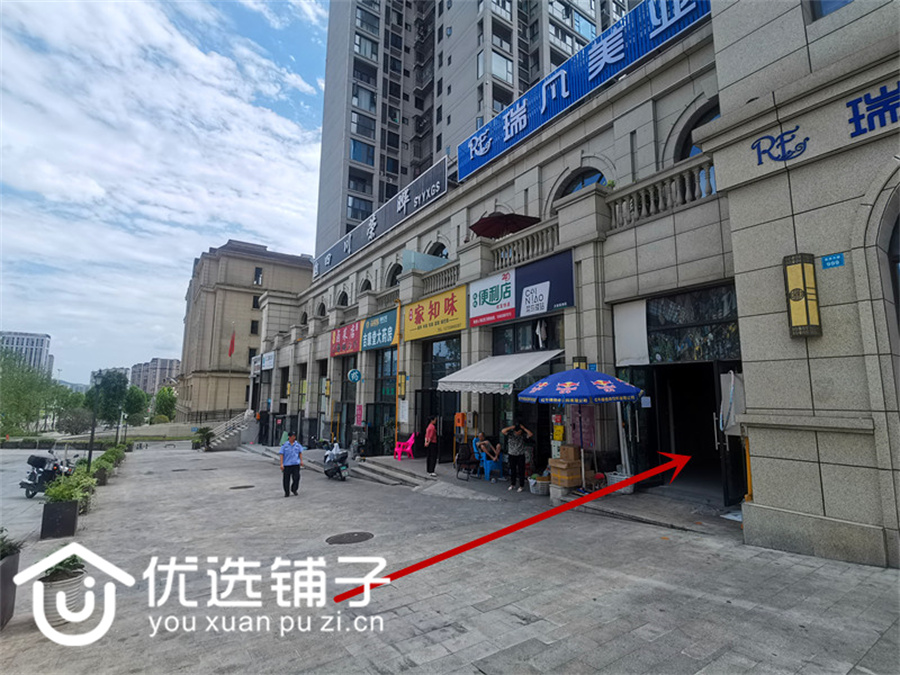 西外天玺莲湖80平旺铺出租