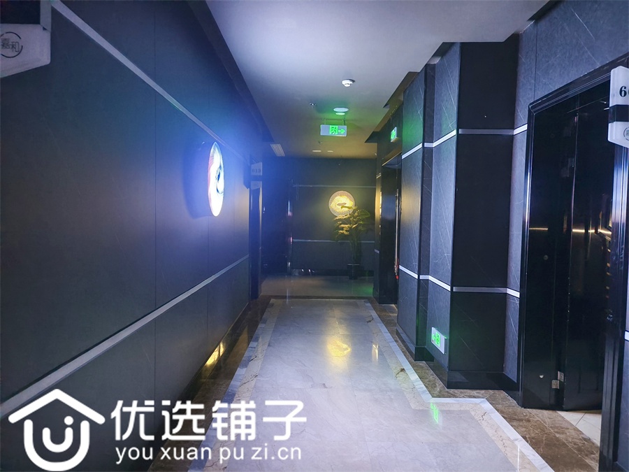 市内达巴路口1400㎡足浴出租