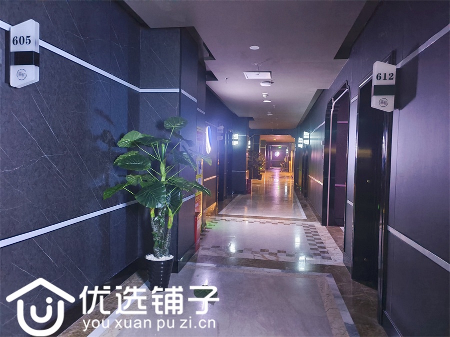 市内达巴路口1400㎡足浴出租