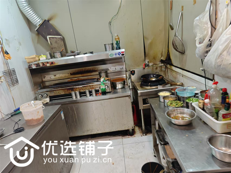 西外文理学院40平烧烤店4万低价急转水电气三通