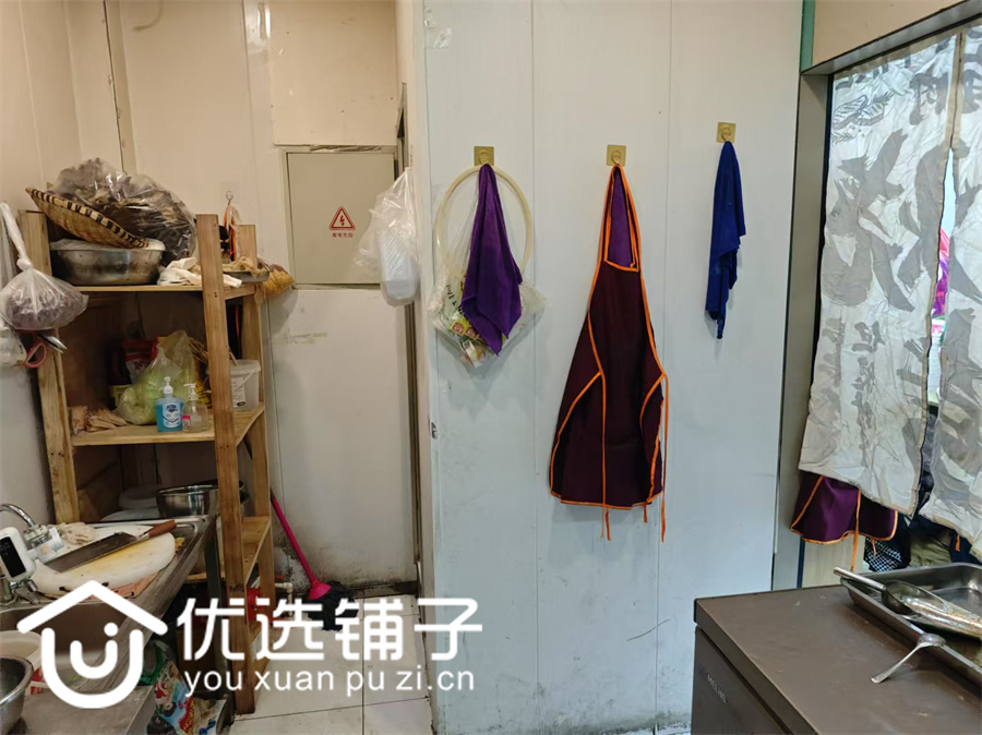 西外文理学院40平烧烤店4万低价急转水电气三通