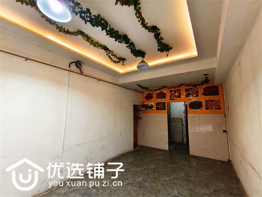 市内中心广场女人街28平旺铺出租水电气三通