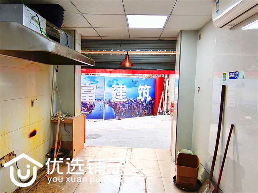 市内烟巷子12平旺铺出租水电气三通