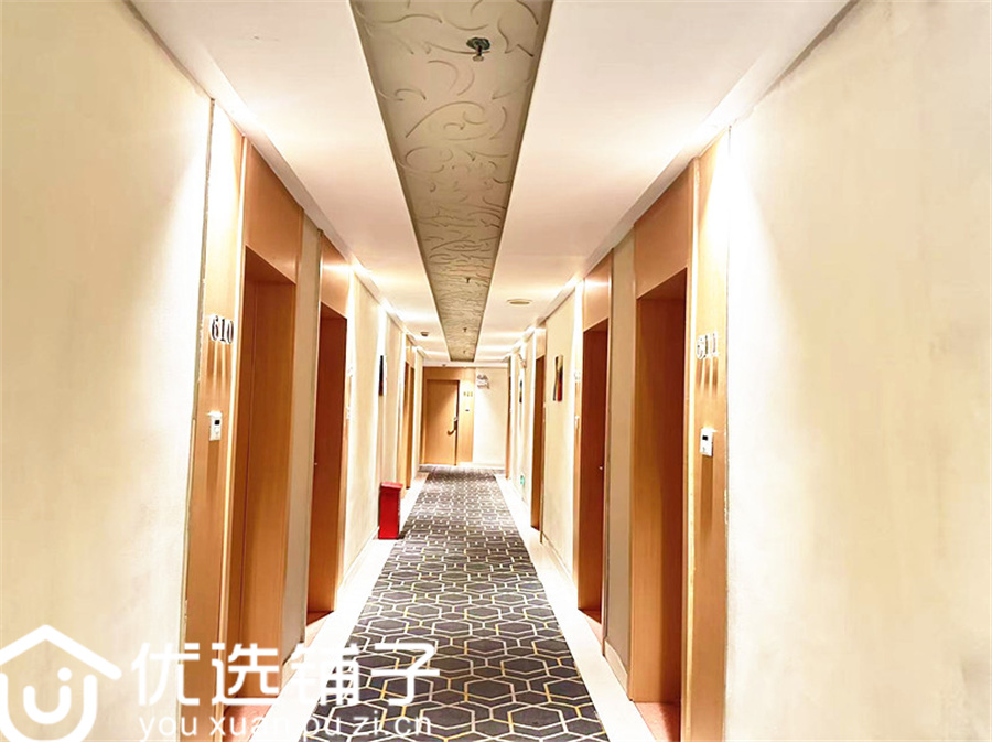 市内中心地段700平旺铺出租或者分租
